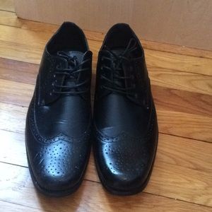 Black wingtips size 12